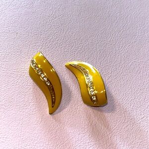 Vintage Yellow Gold Plated Banana Shaped Earrings.